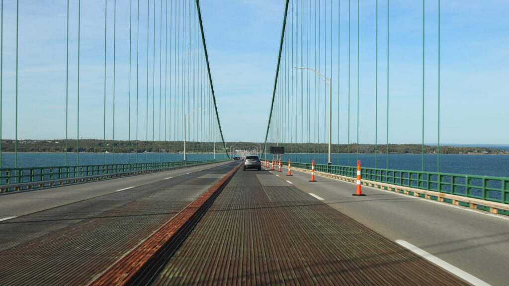 Mackinac bridge