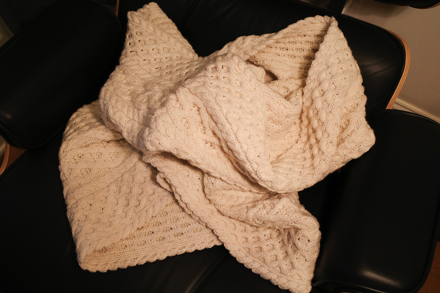 Knit wool blanket