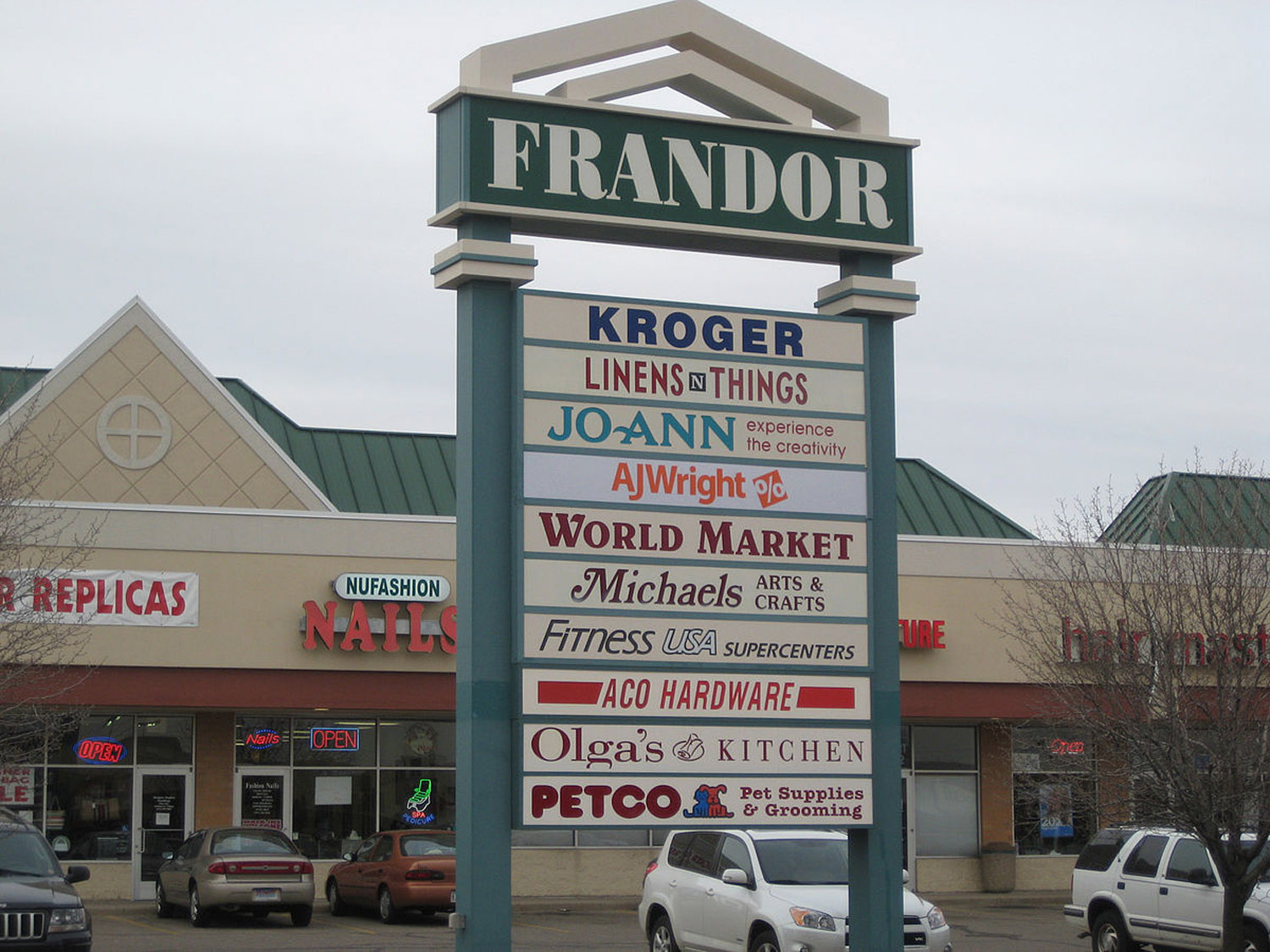 Frandor shopping center sign