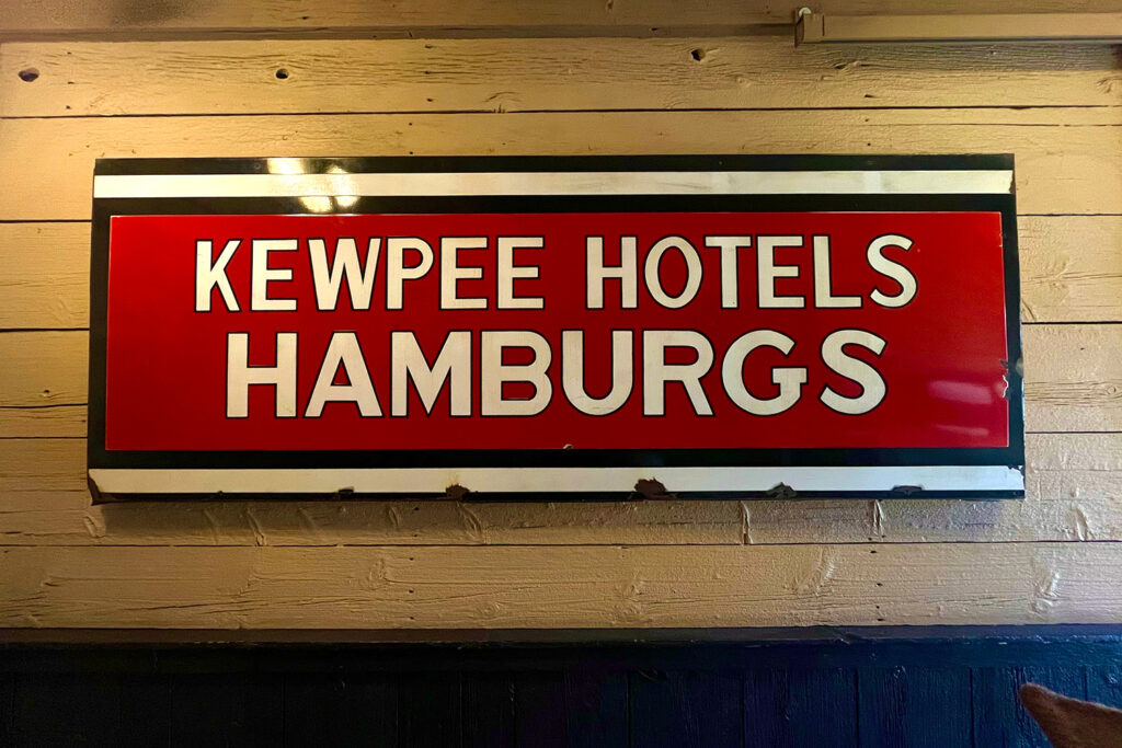 sign for kewpee hotels hamburgs