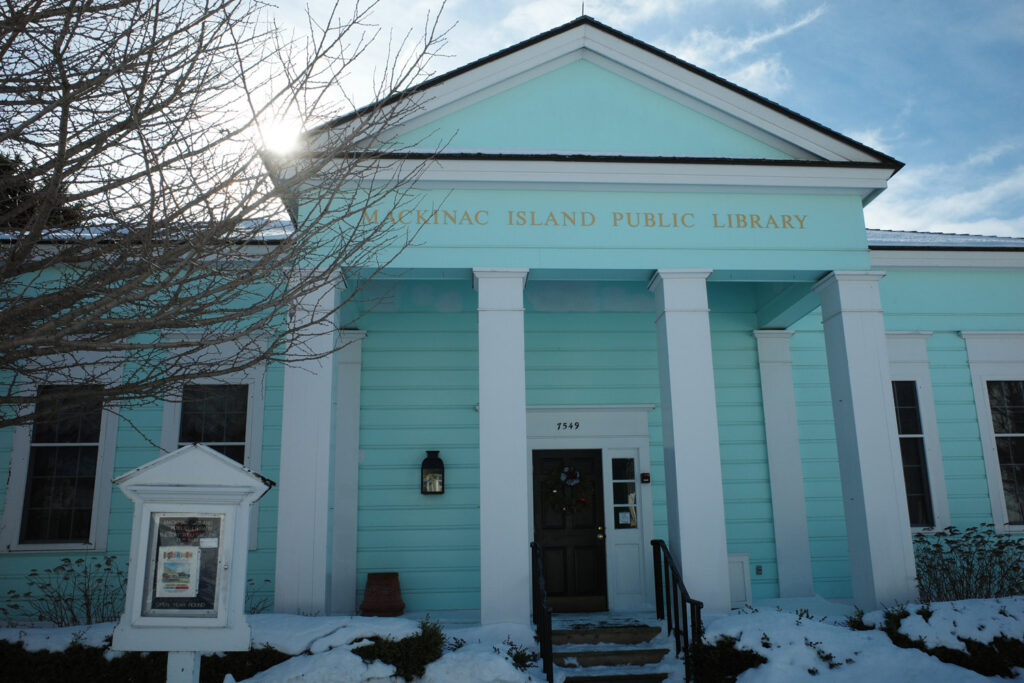 mackinac island public library