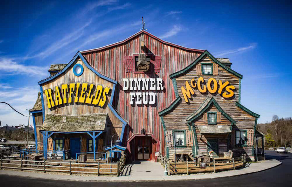 hatfield and mccoy show venue in pigeon forge