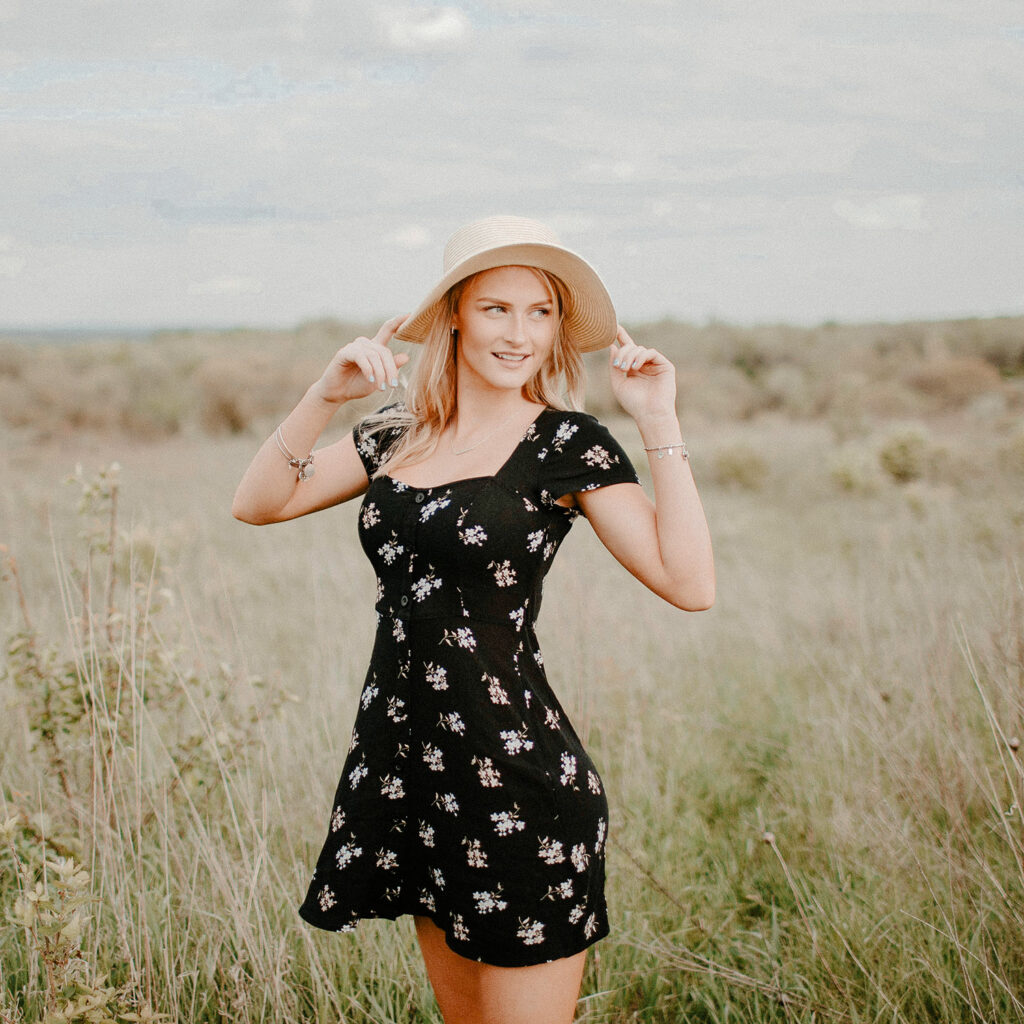 girl in sundress