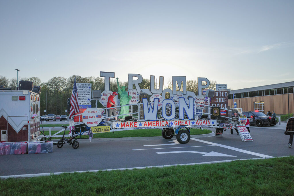 trump 100 days rally