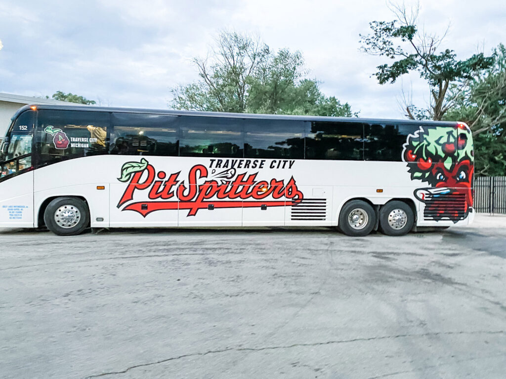 traverse city pit spitters bus