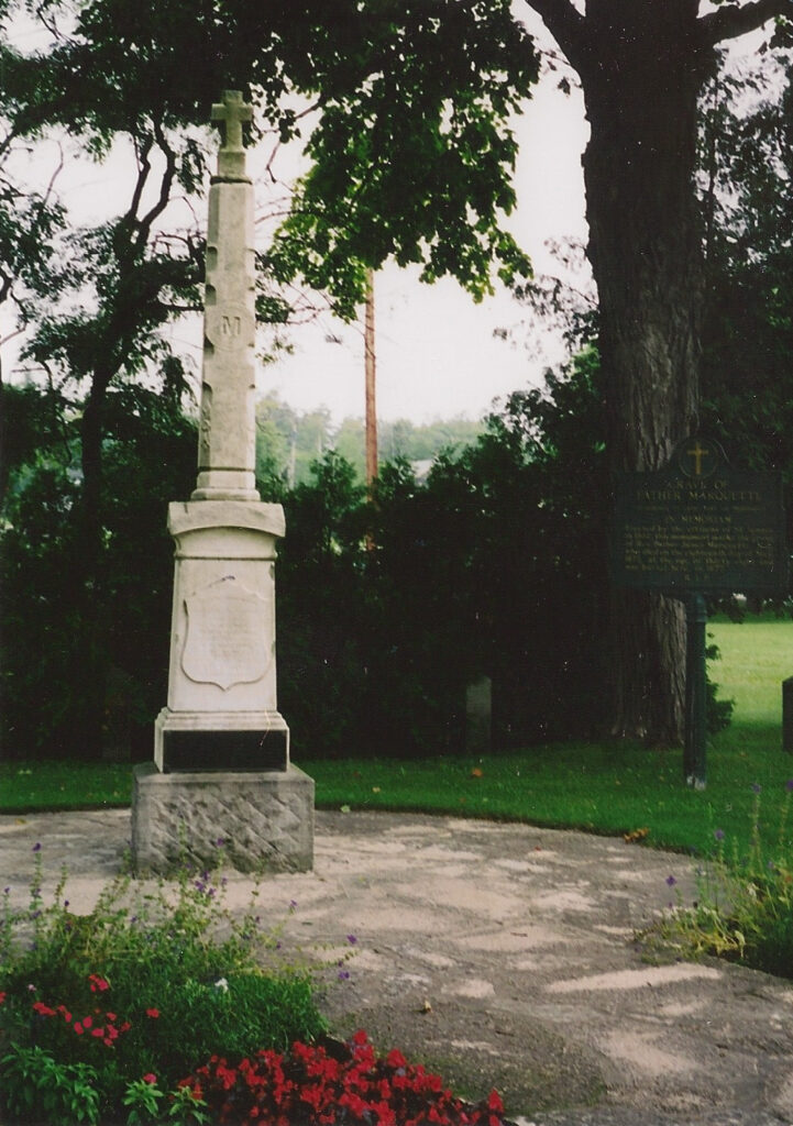 pere marquette grave