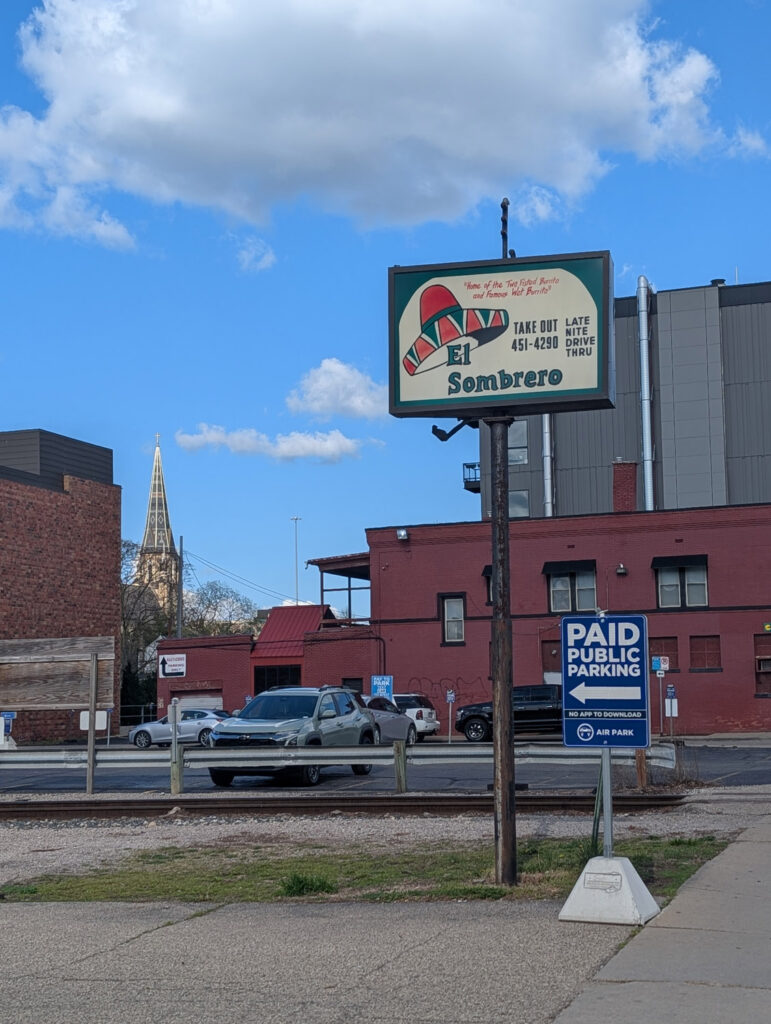 parking sign in grand rapids