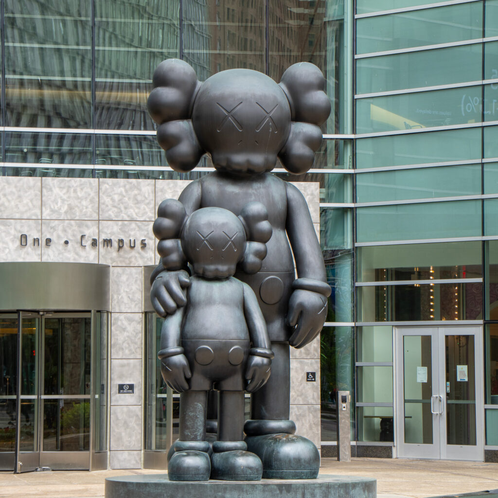 kaws statue