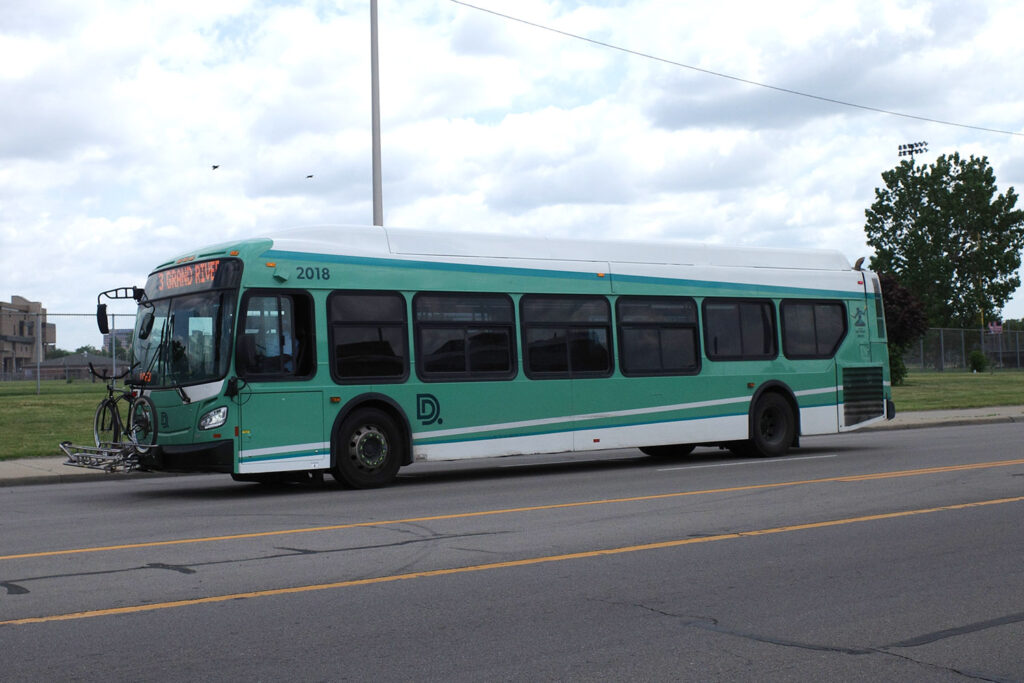 detroit bus