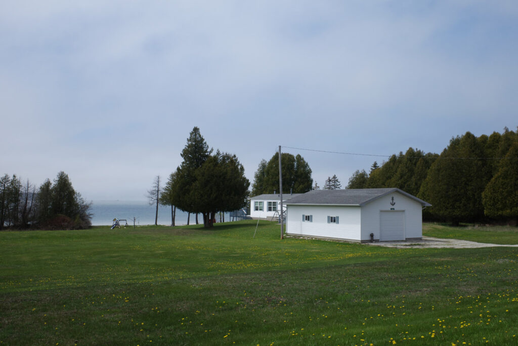 garden peninsula scene