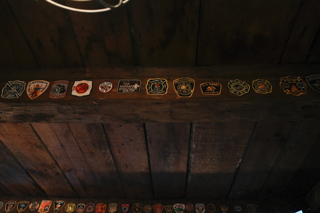 mustang lounge