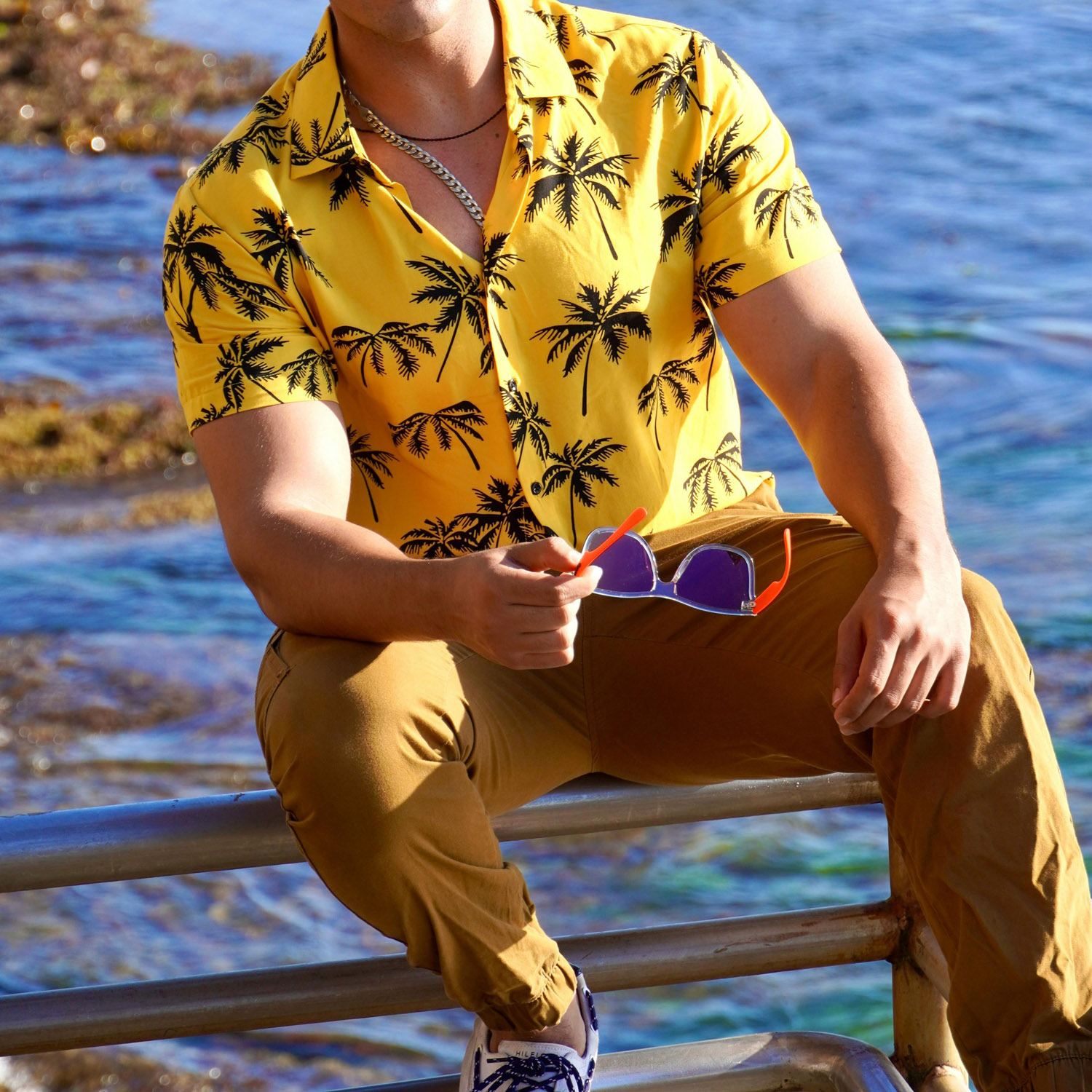 hawaiian shirt