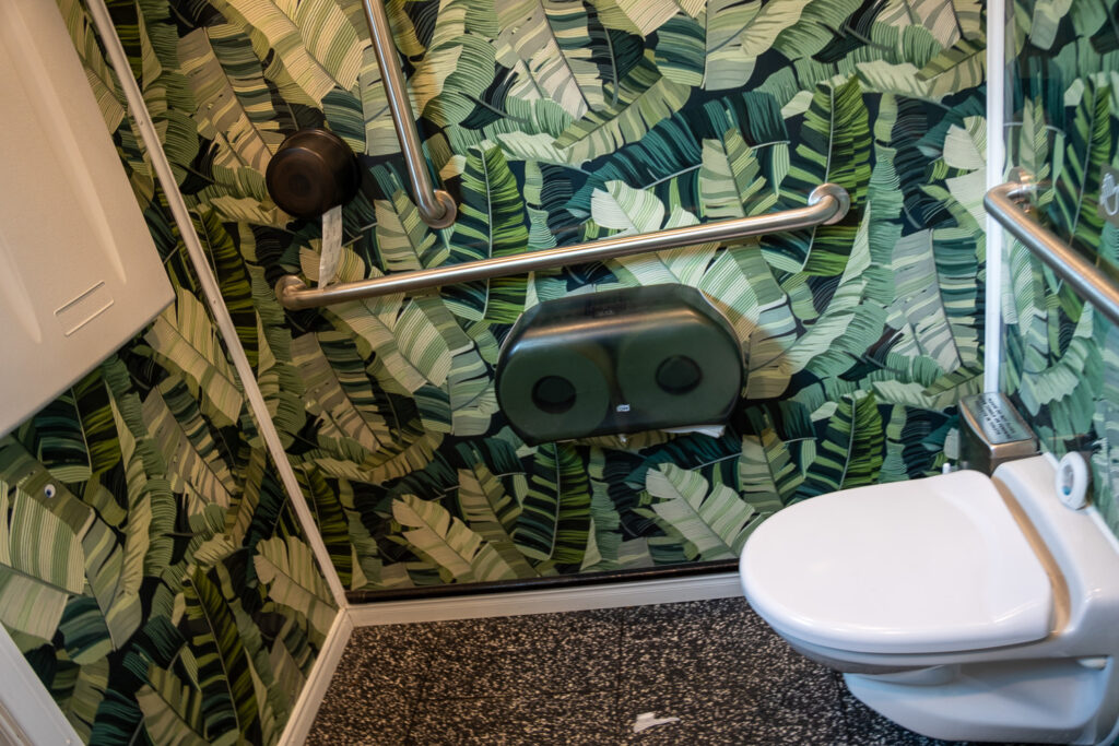 throne bathroom