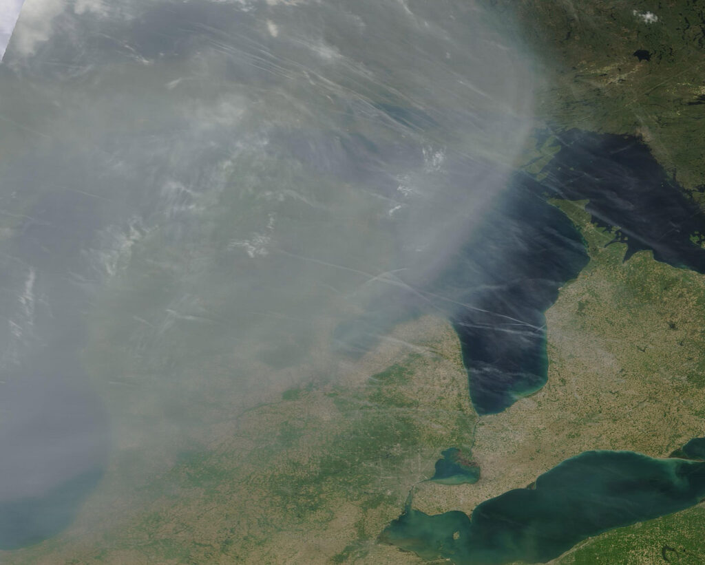 wildfire smoke over michigan