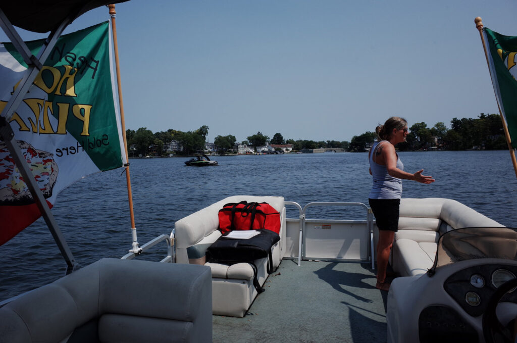 pizza boat delivery