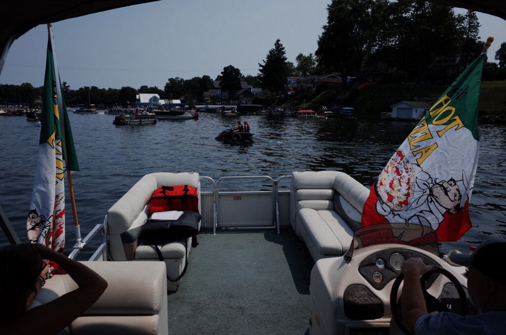 pizza boat delivery