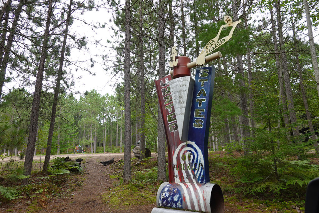 lakenenland sculpture park