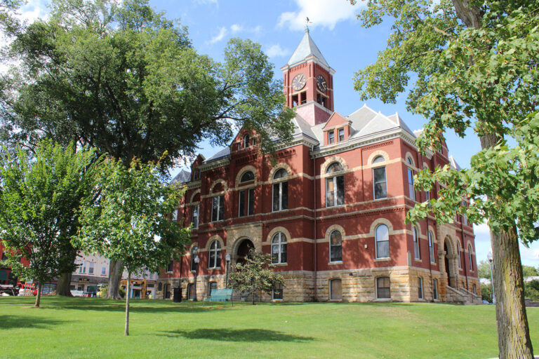 livingston county courthouse
