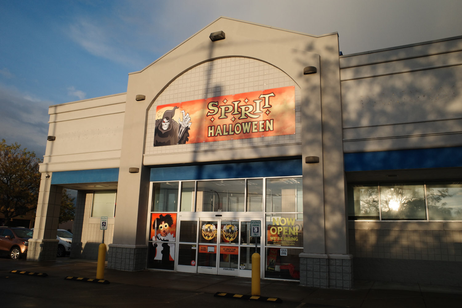 spirit halloween