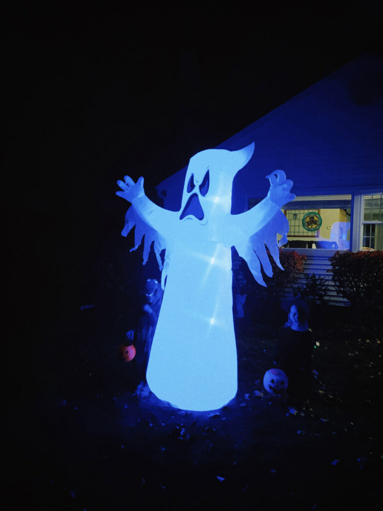 trick or treating and halloween decorations