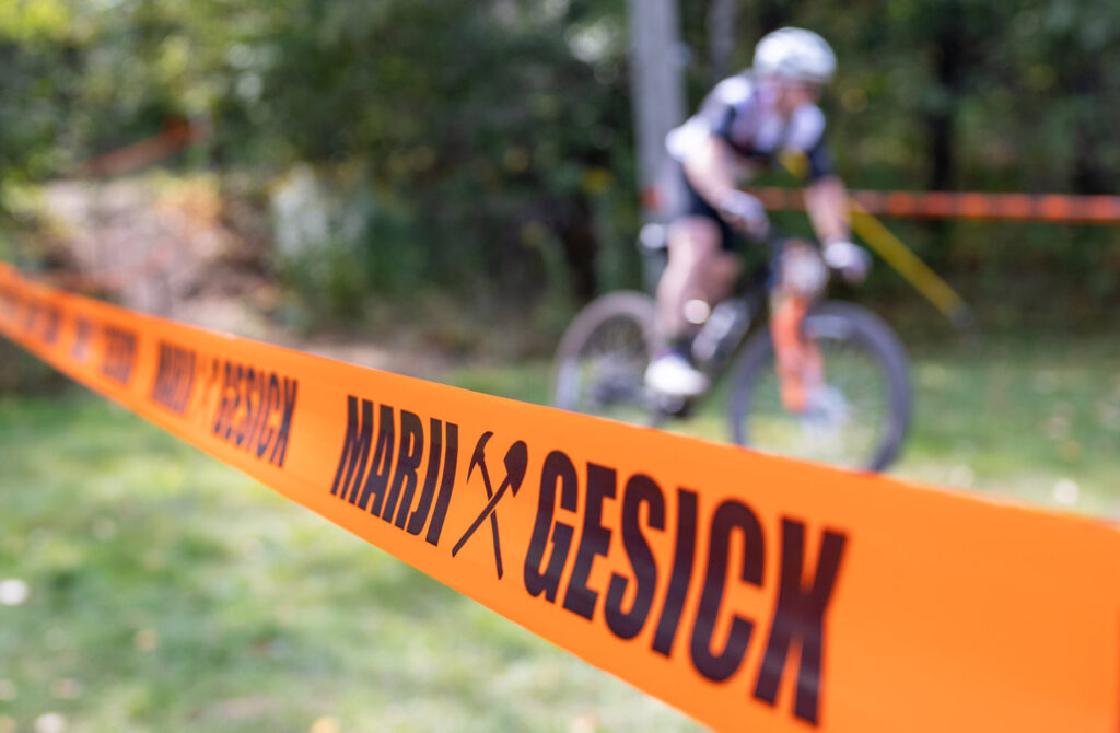 mountain bike race