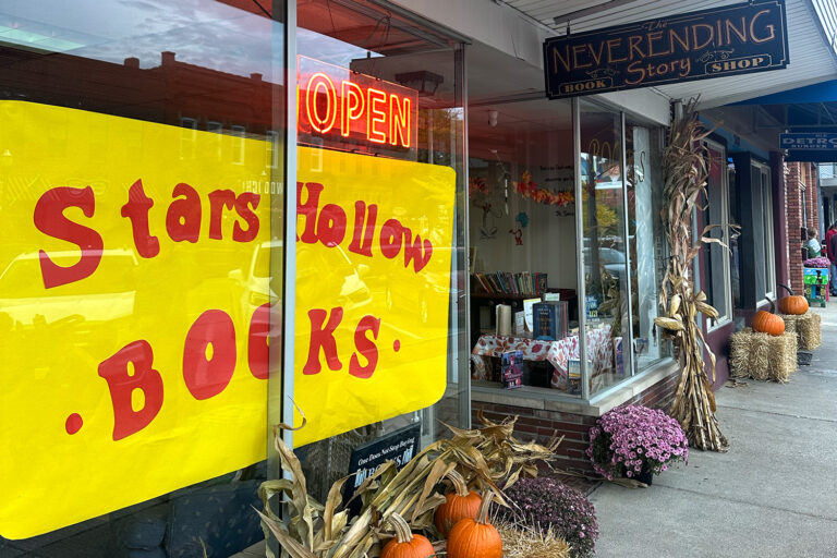 stars hollow event in lapeer