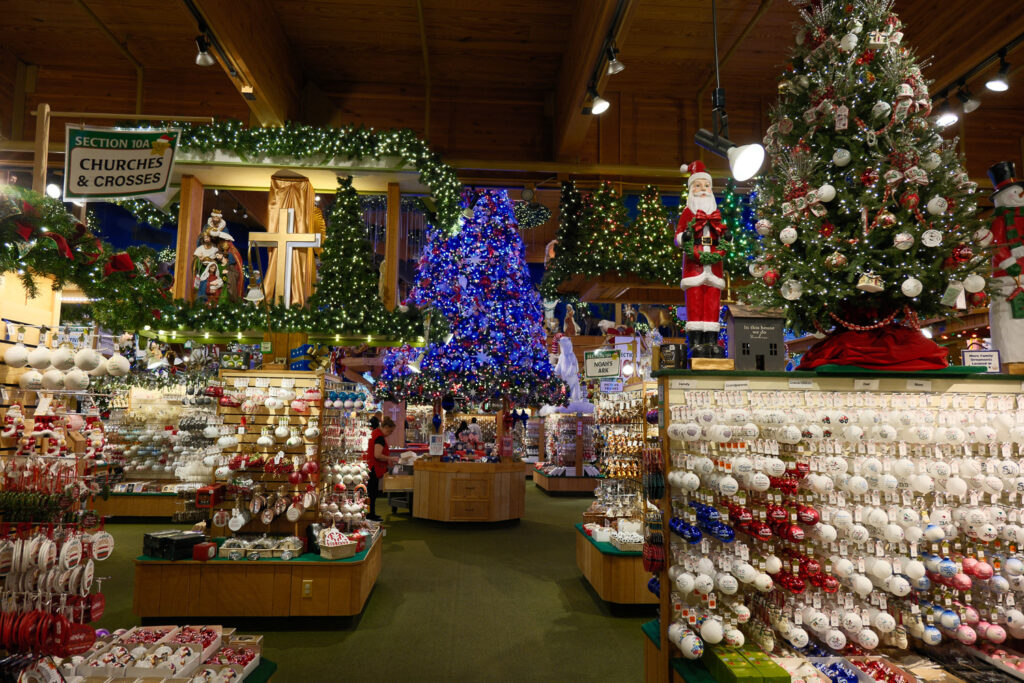 bronner's christmas wonderland