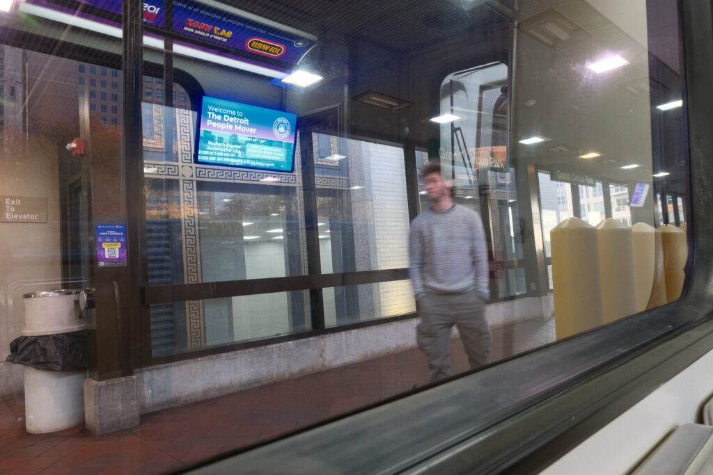 detroit people mover