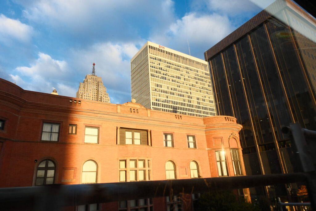 detroit people mover